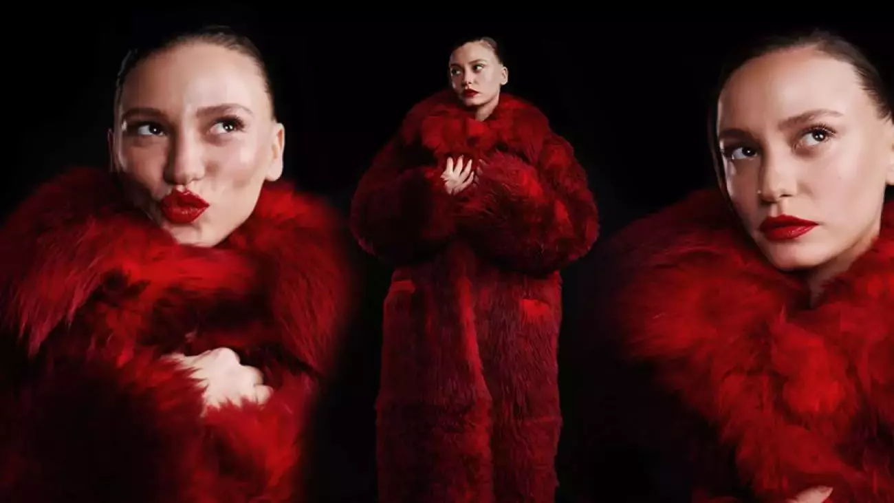Serenay Sarıkaya’nın Kırmızı Kürkünün Fiyatı Şaşırttı