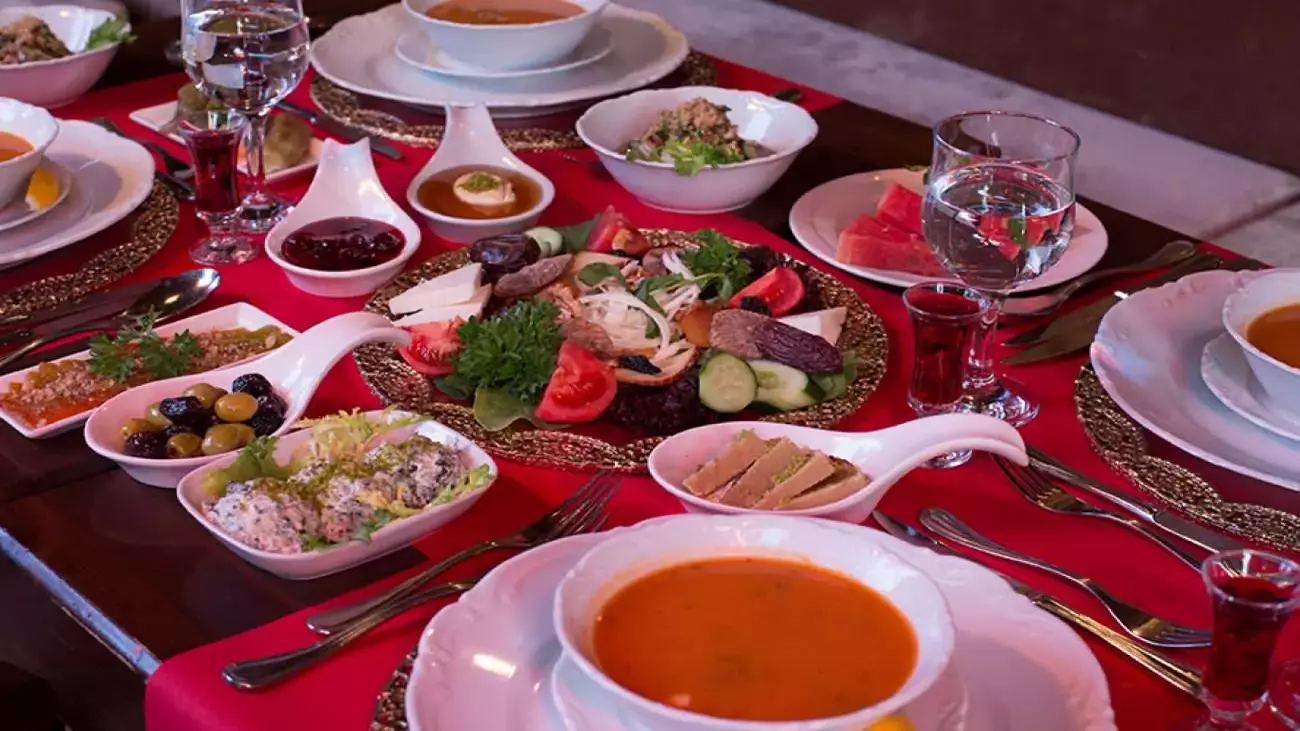 İftar ve Sahurda Sağlıklı Beslenme İçin Uzman Uyarıları