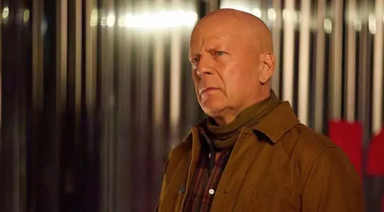 Bruce Willis’in Demansla Mücadelesi Hayranlarını Üzüntüye Boğdu