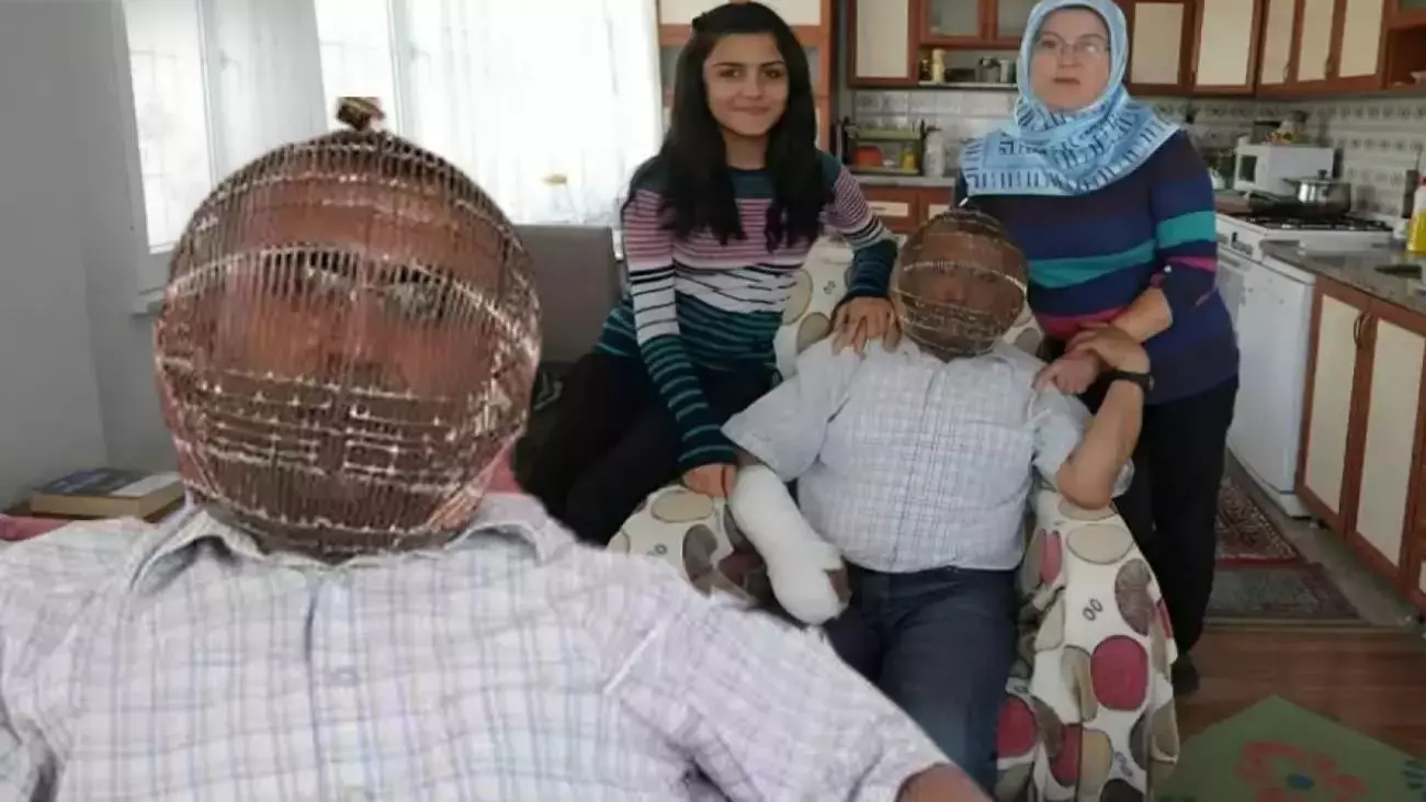 Sigarayı Bırakmak İçin Kafes Tasarladı: Dünya Onu Konuşuyor