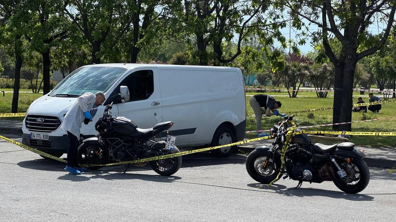 İstanbul’da Motosikletli Şüpheli Polise Silah Çekti