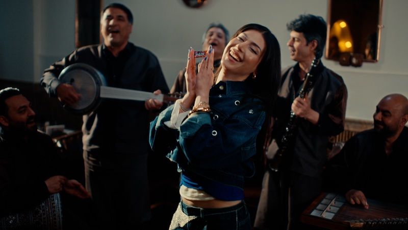 Falım Karanfil ile M Lisa’dan Eğlenceli Yeni Reklam Filmi