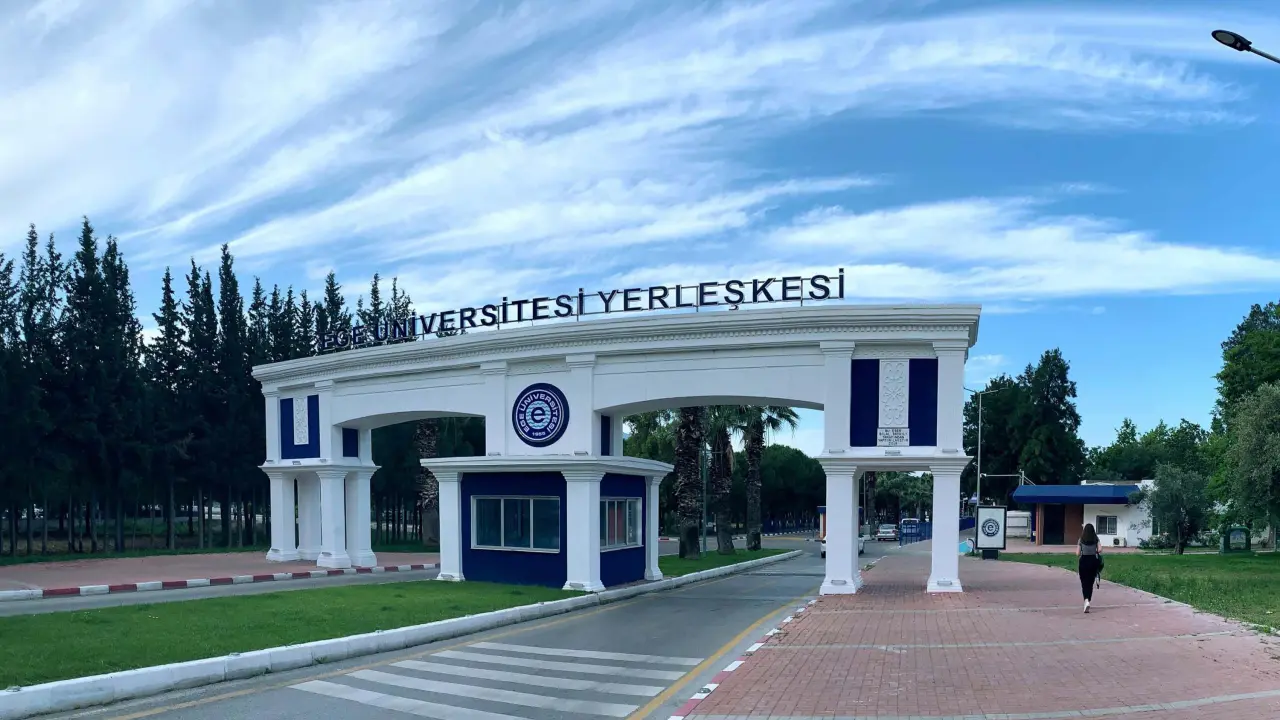 Ege Üniversitesi’ne Yönelik Operasyonda 150 Araç Ele Geçirildi