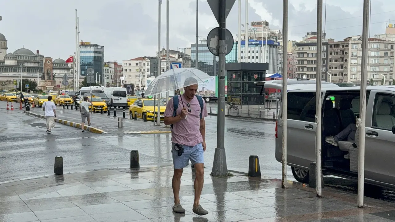 İstanbul’da Sıcaklık Düşüyor, Sağanak Yağışlar Geliyor