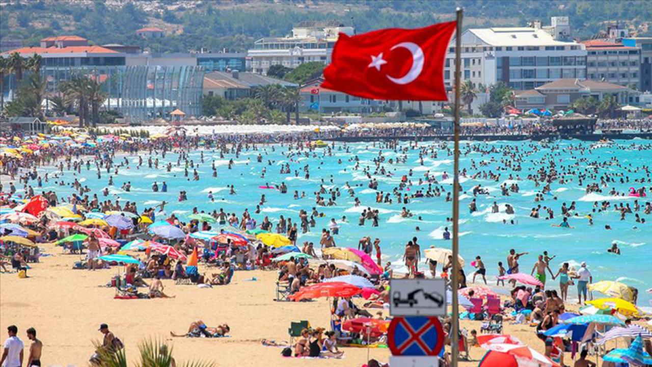 Türkiye, Dünya Turizminde Zirveye Oynamaya Devam Ediyor