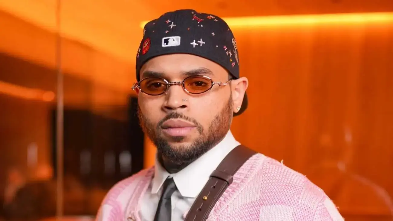 Chris Brown, Londra’daki Kavga Olayını Kabul Etti