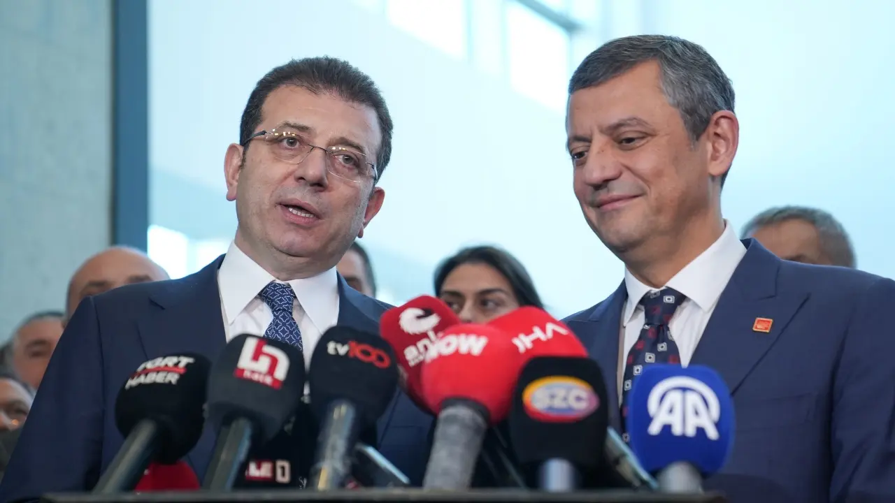 Özgür Özel’den Yeni Parti Açıklamaları ve İmamoğlu Detayı