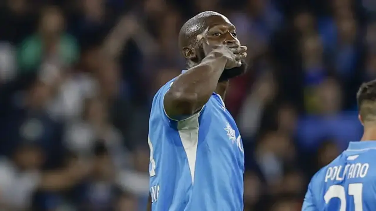 Fenerbahçe’nin Yeni Golcüsü Lukaku İstanbul’a Adım Attı