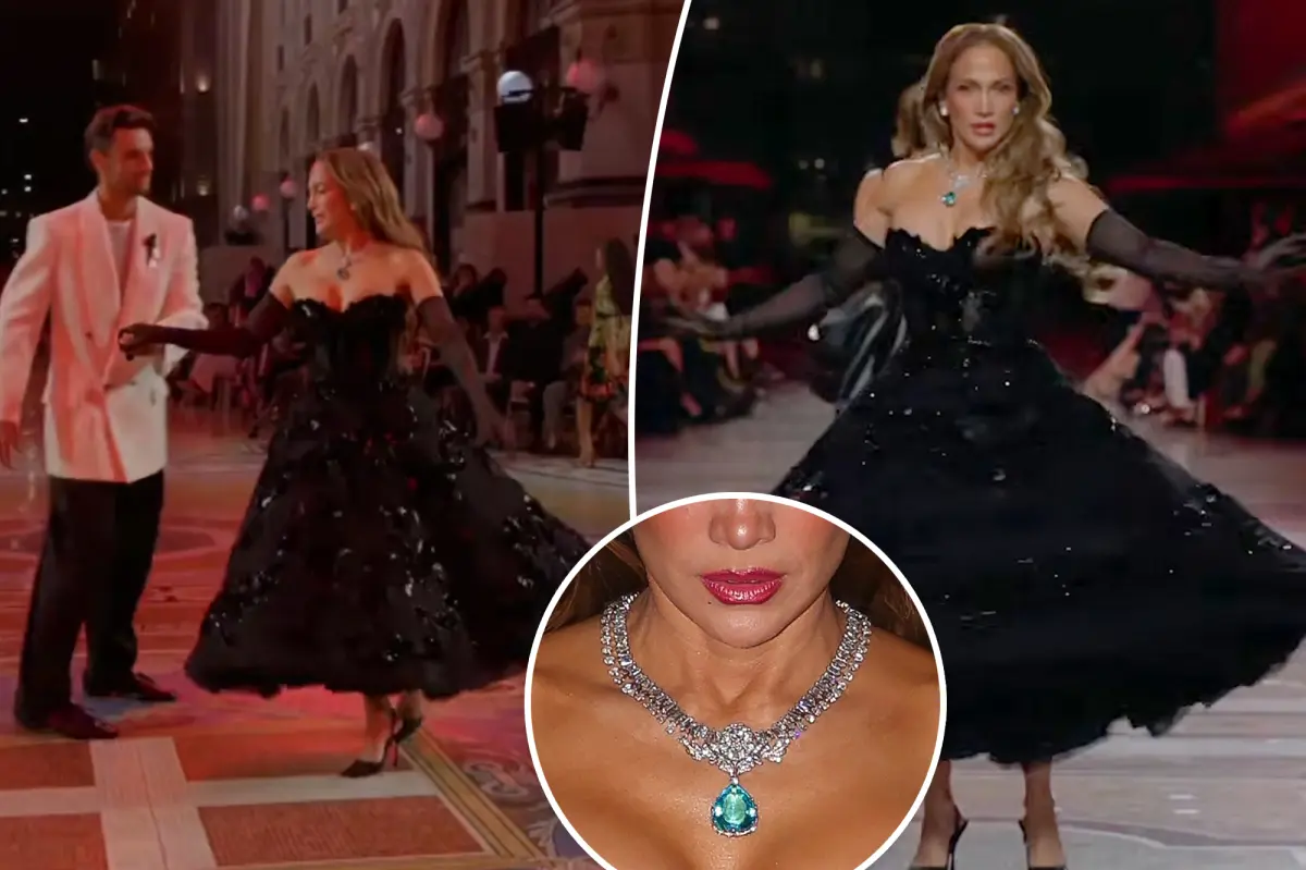 Jennifer Lopez Vogue World Milano’da 74 karatlık kolyeyle
