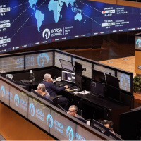 Avcılar’da D-100 Karayolu’nda kazada 9 kişi yaralandı