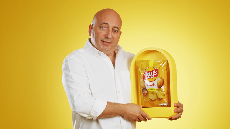 Lay’s Klasik, Selim Yuhay’la sadeliği yeniden tasarladı