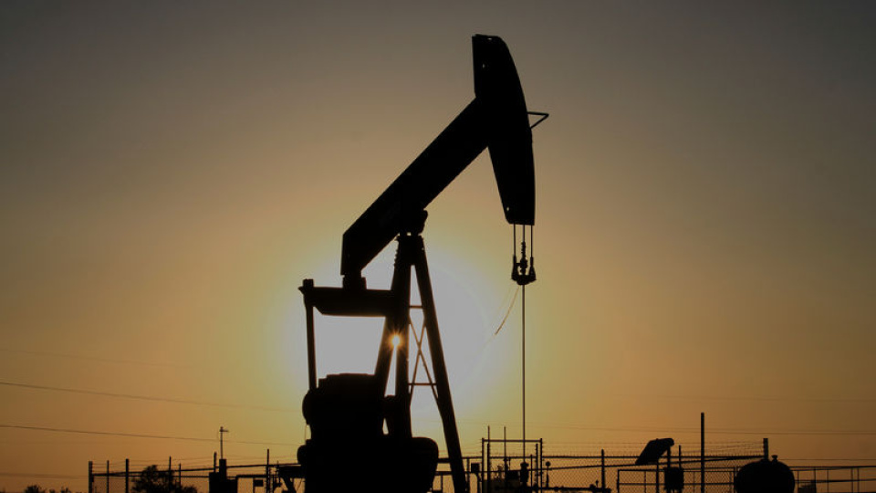 Petrol, alternatif arz beklentisiyle yüzde 1 geriledi
