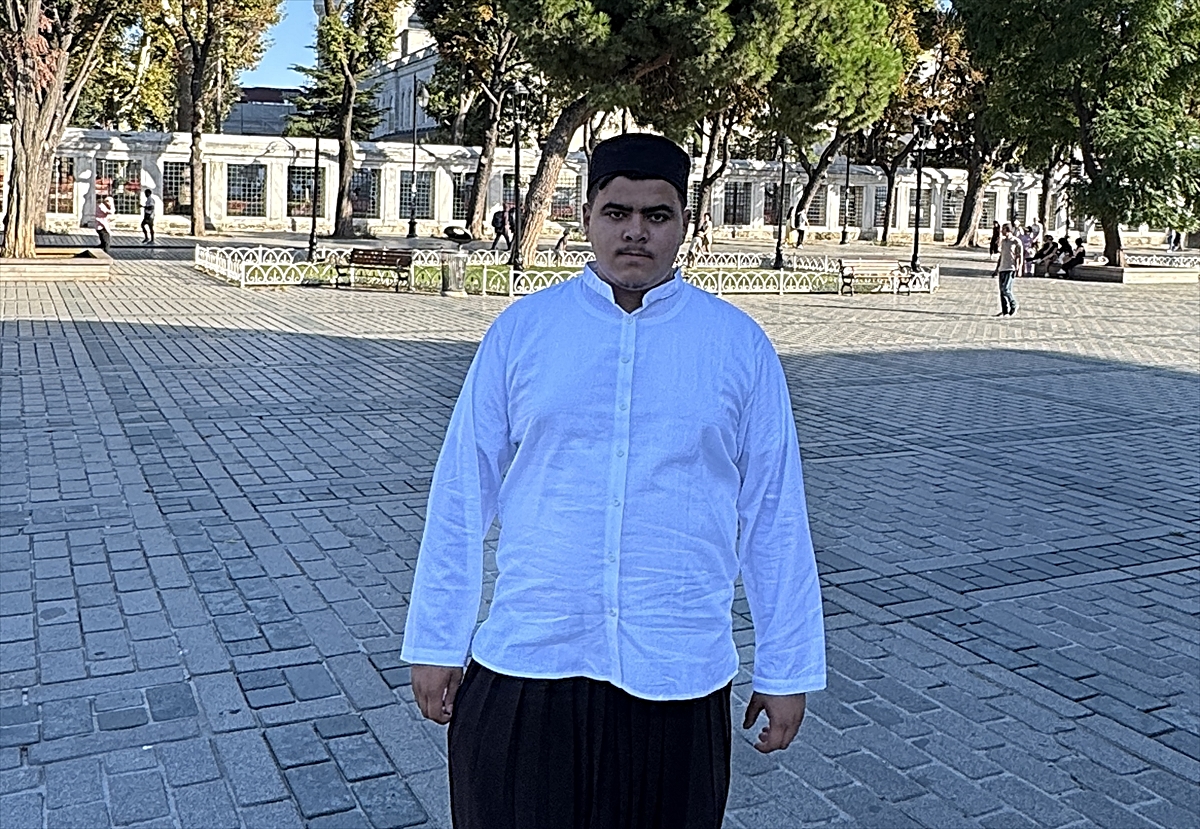 18 yaşındaki gencin otostopla umre yolculuğu hikayesi