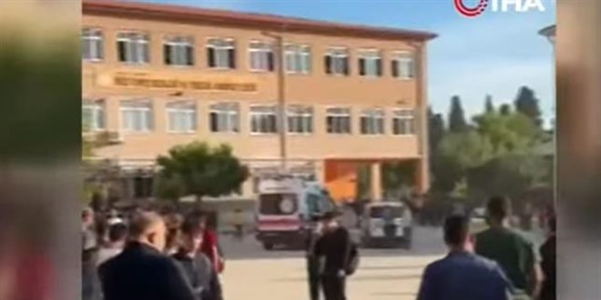 Manisa’da liseye silahlı saldırı: 2’si ağır 10 yaralı