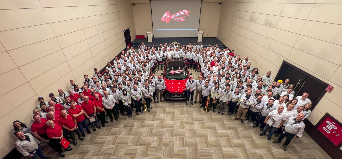Toyota Türkiye 4 milyonuncu aracını Sakarya’da üretti