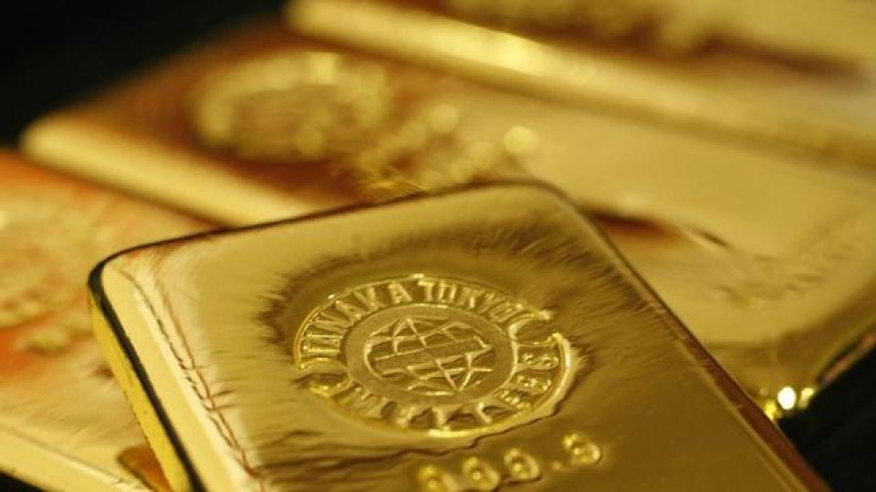 Altın, Fed endişeleriyle yedi haftanın dibine yakın