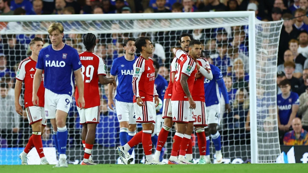 İngiltere Lig Kupası’nda Arsenal ve Liverpool turu