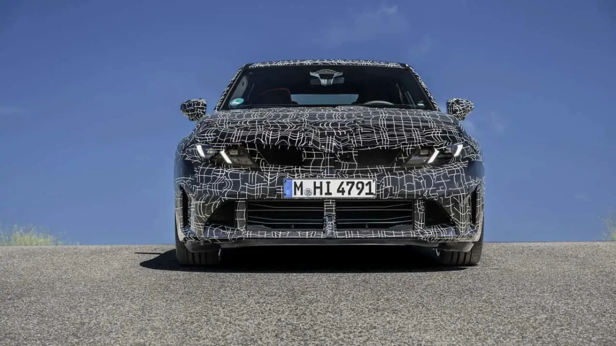 Yeni BMW 3 Serisi kamuflajsız haliyle görüntülendi