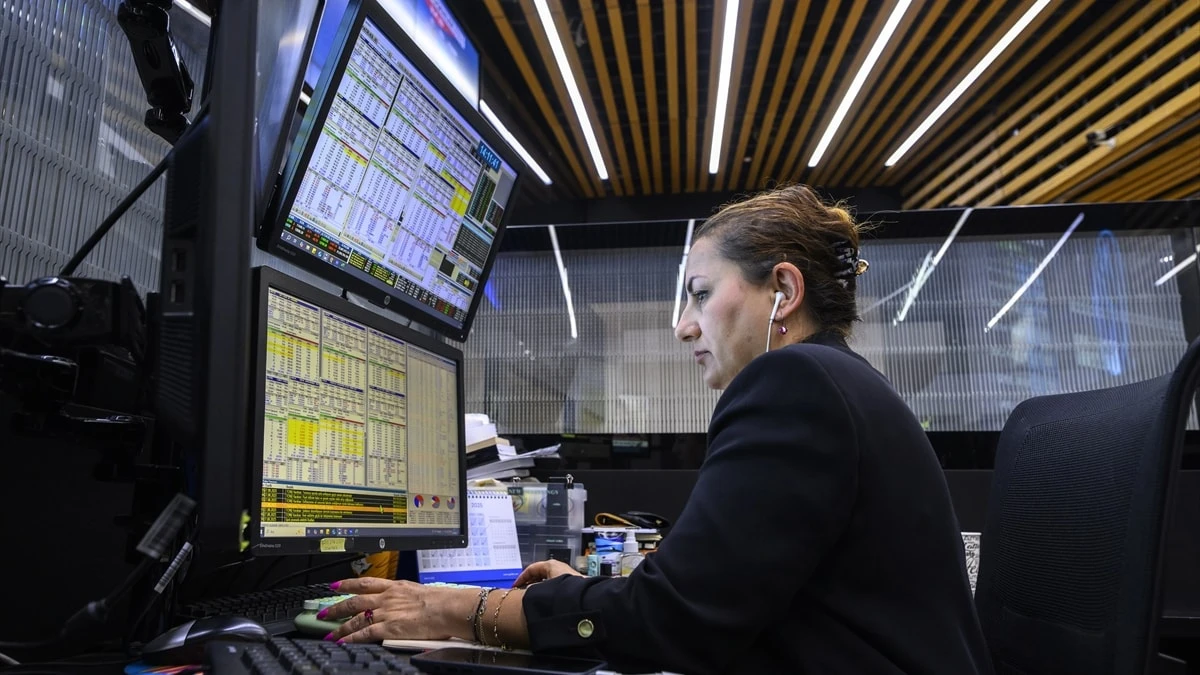 BIST 100 haftayı yüzde 8,18 düşüşle tamamlayarak kapattı