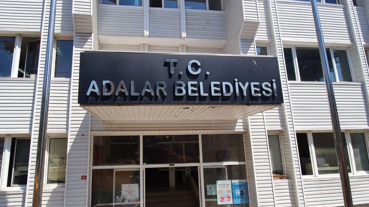 Adalar Belediye Başkan Vekili seçimi yeniden ertelendi