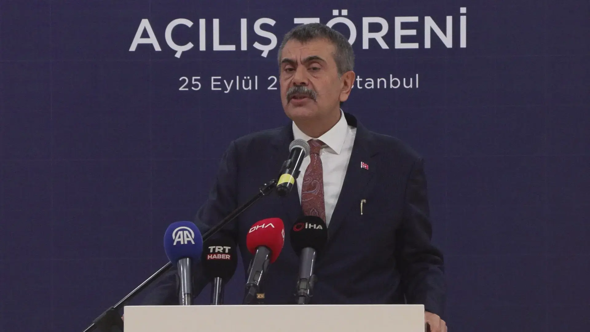 Bakan Tekin: Her 100 öğrenciden 45’i meslek lisesinde