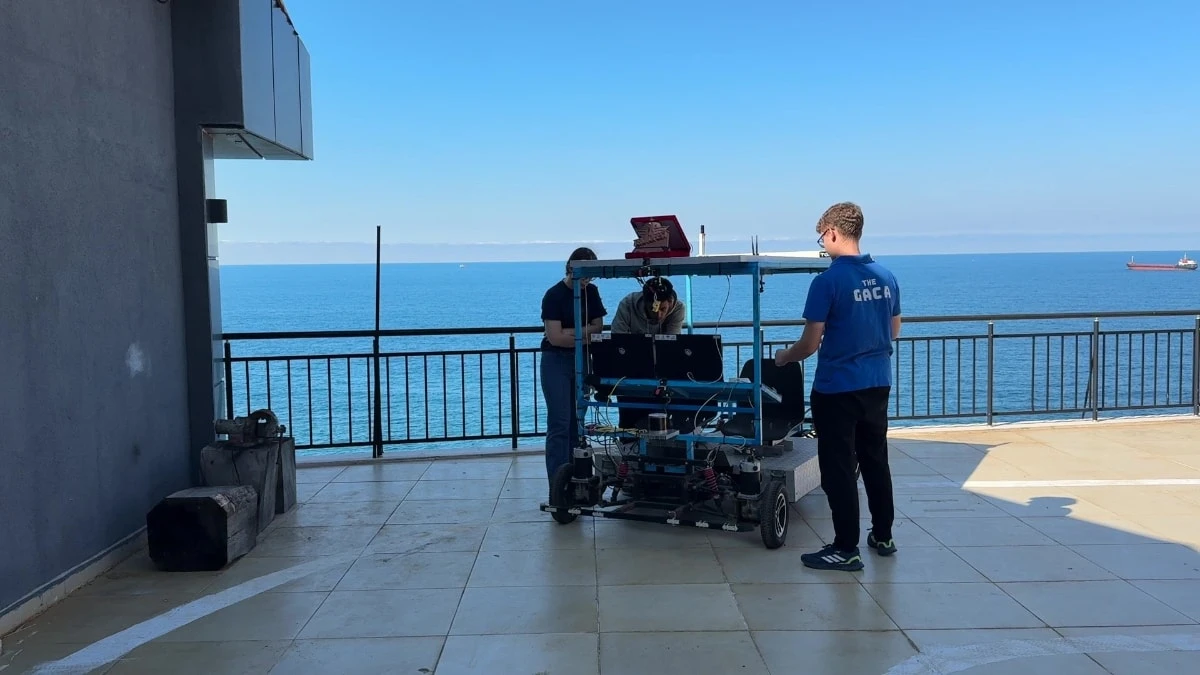 TEKNOFEST Robotaksi ekibi arızayı aştı, ödülü aldı