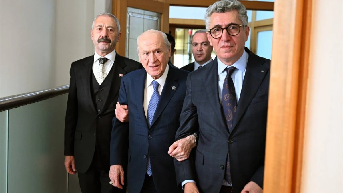 Devlet Bahçeli, Sarallar ve Şahinler’i buluşturdu