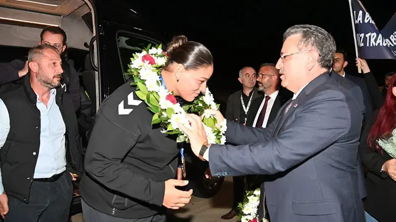 Avrupa şampiyonu Havvanur Kethüda Trabzon’da karşılandı