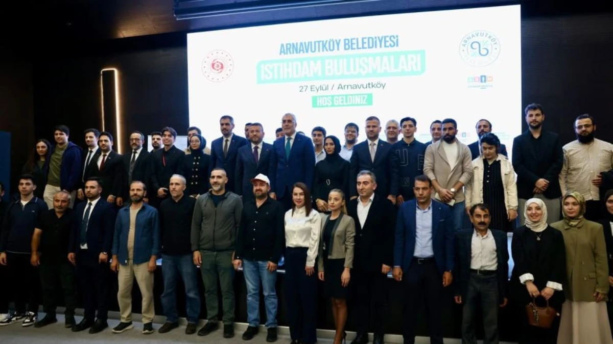 Bakan Işıkhan, İstihdam Buluşmaları’nda gençlerle buluştu