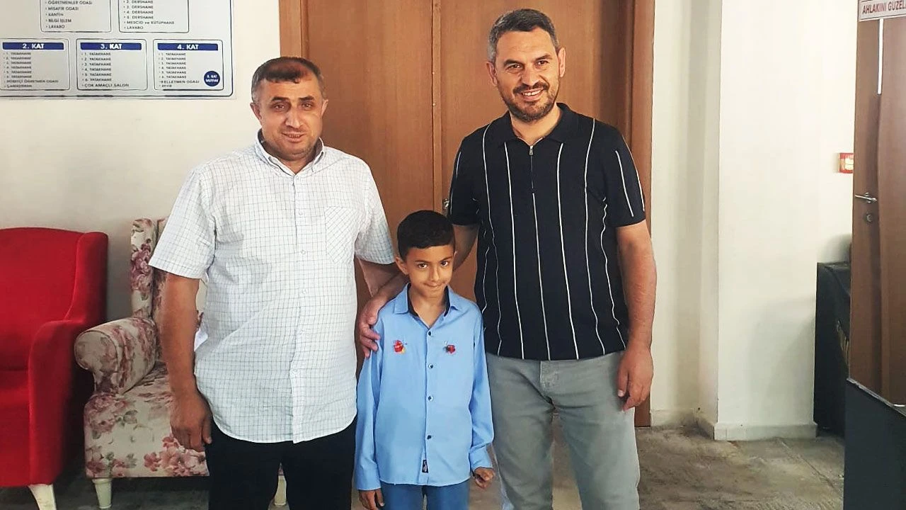 8 Yaşında Hafız Oldu: Hasan Hüseyin Acımık’ın Başarısı