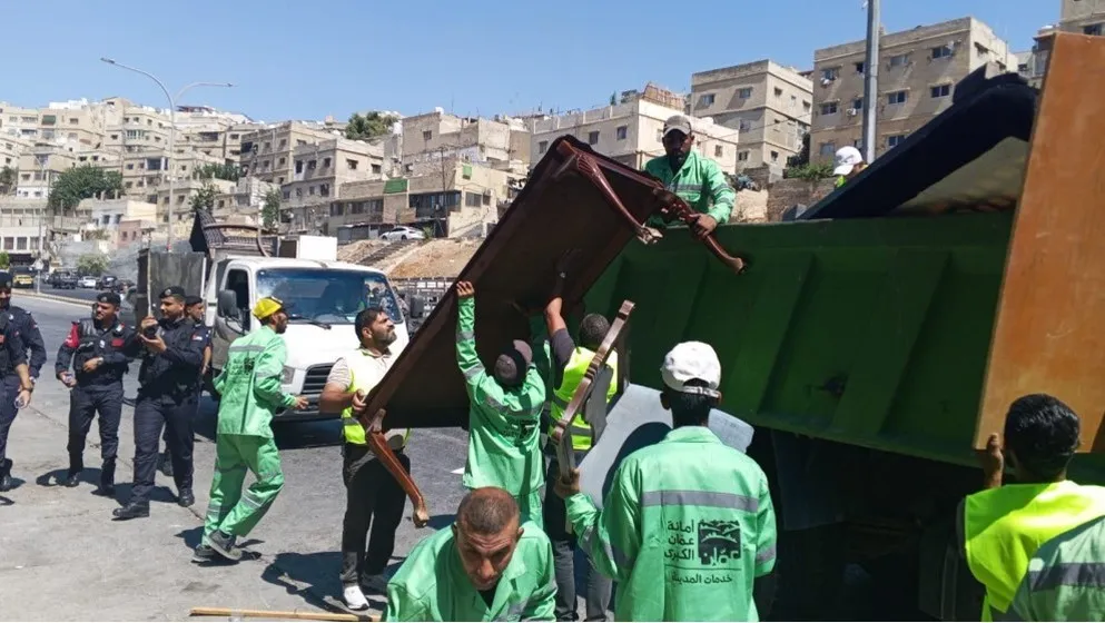 Amman Belediyesi’nden uyarı: Kaldırımlar yayalar içindir