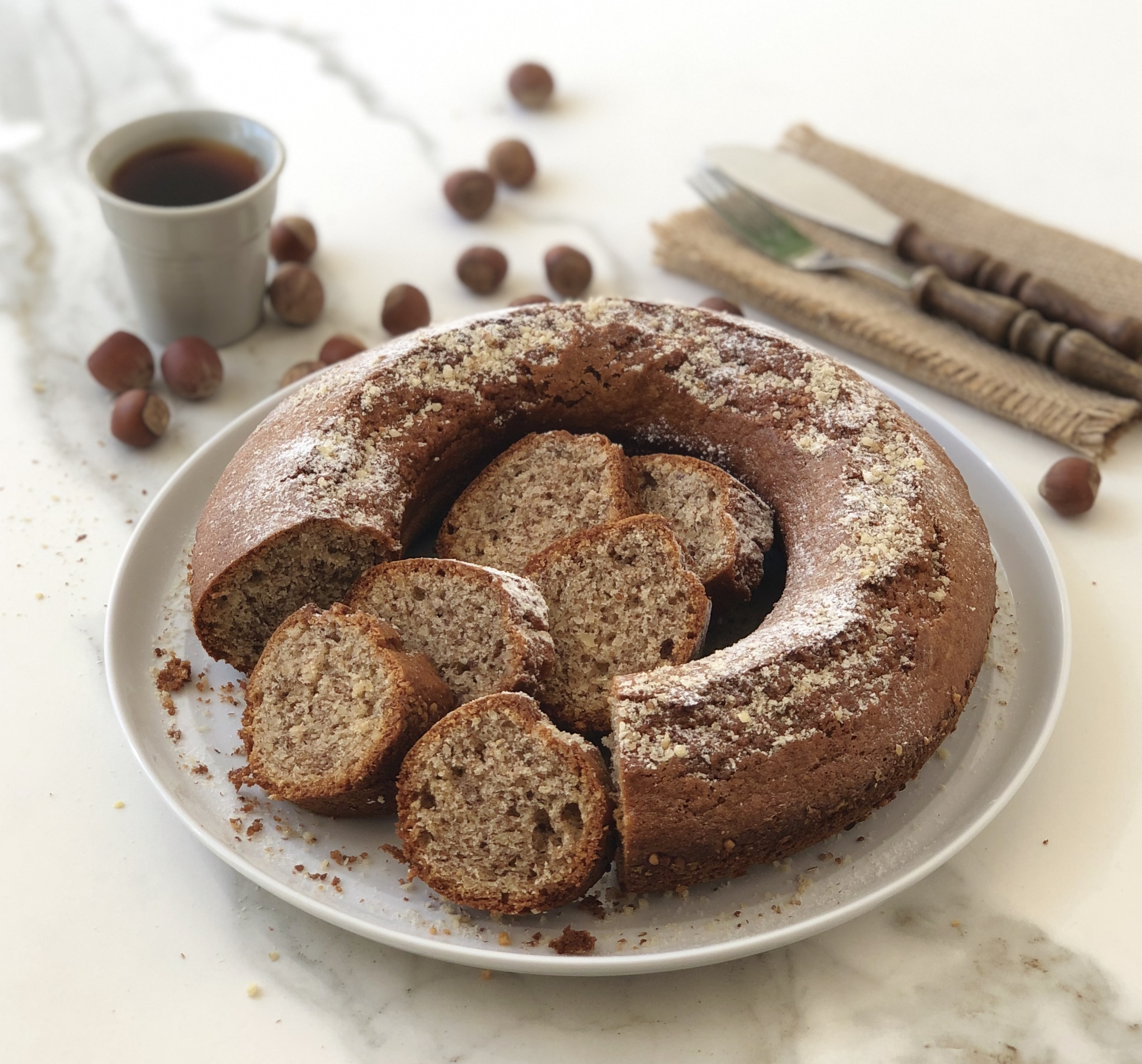 Fındıklı Tarçınlı Kek: Çay Saatine Özel Lezzet