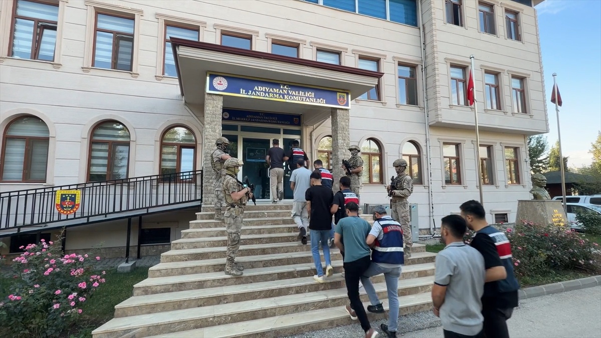 Adıyaman’da DEAŞ operasyonu: 5 Iraklı gözaltında
