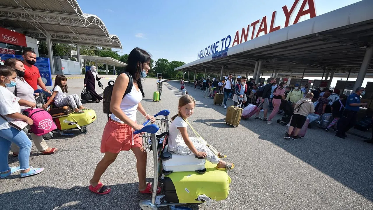 81 İlde 12 Ay Turizm İçin Yeni Hedef Açıklandı