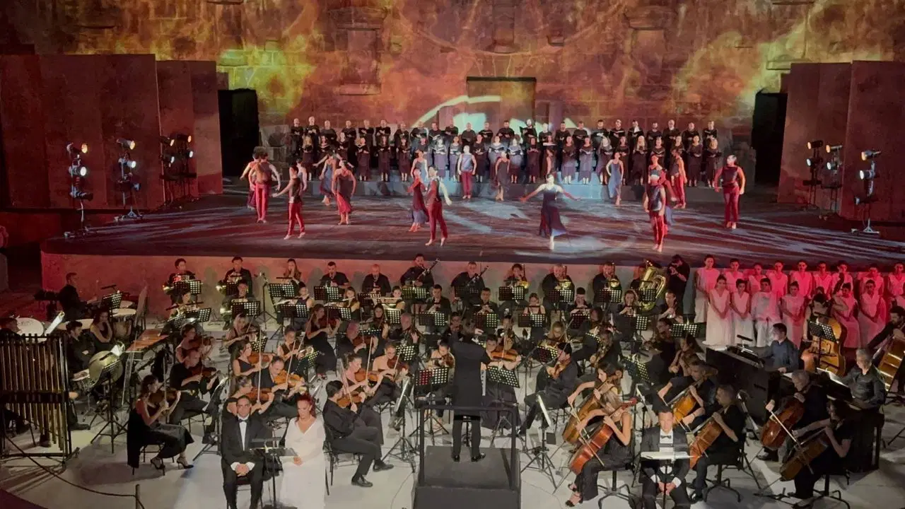 Carmina Burana, Aspendos’ta sanatseverlerle buluştu