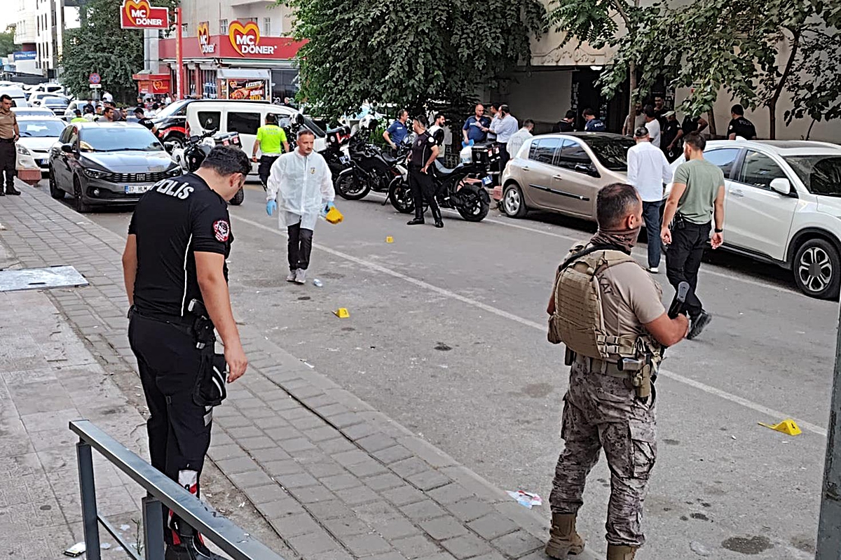 Batman’da silahlı kavga: 3 kişi yaralandı, 2’si vatandaş