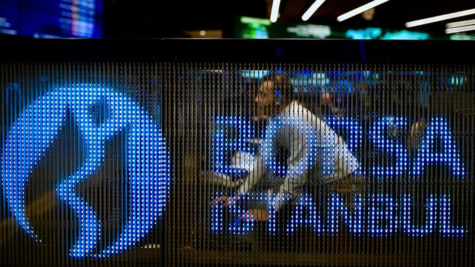 Borsa İstanbul’da devre kesici işlemleri durdurdu