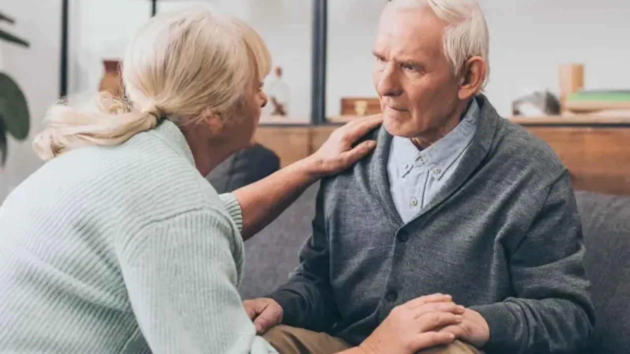 Alzheimer hastalığı normal yaşlanmanın sonucu değil