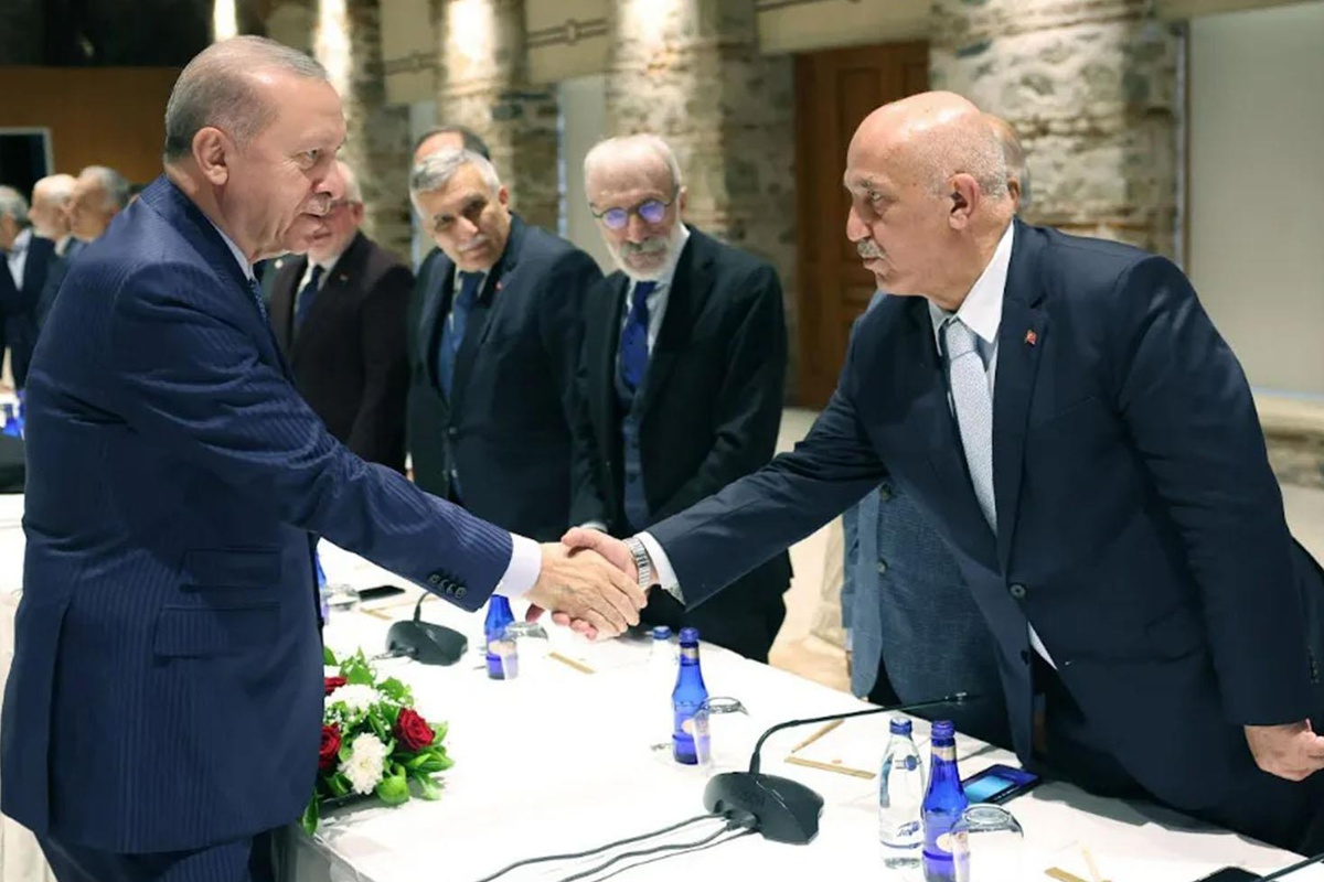 Erdoğan’ın adaylığı için muhalefete çağrı: Aday çıkarmayın