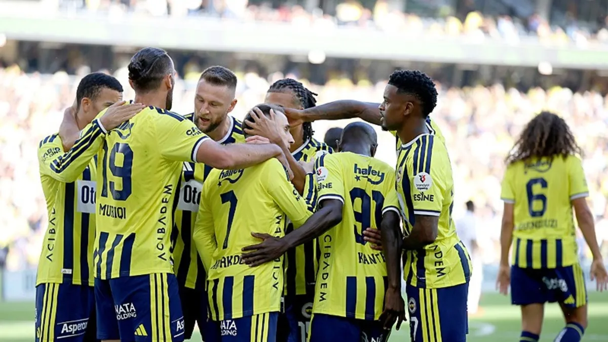Fenerbahçe, Eyüpspor’u 8-0 yenerek milli araya girdi