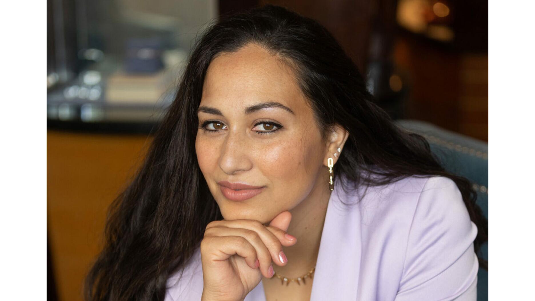 Constance Polamalu, 40 Yaş Altı 40 Listesinde Yer Aldı