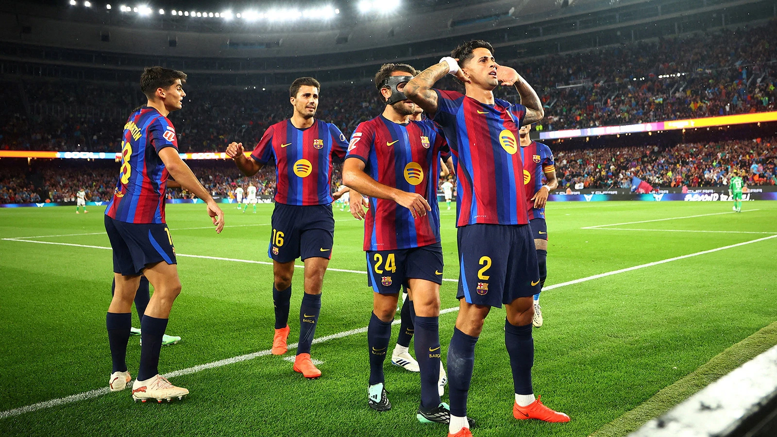 Galatasaray’ın Rakibi Barcelona’dan Tarihi Başlangıç