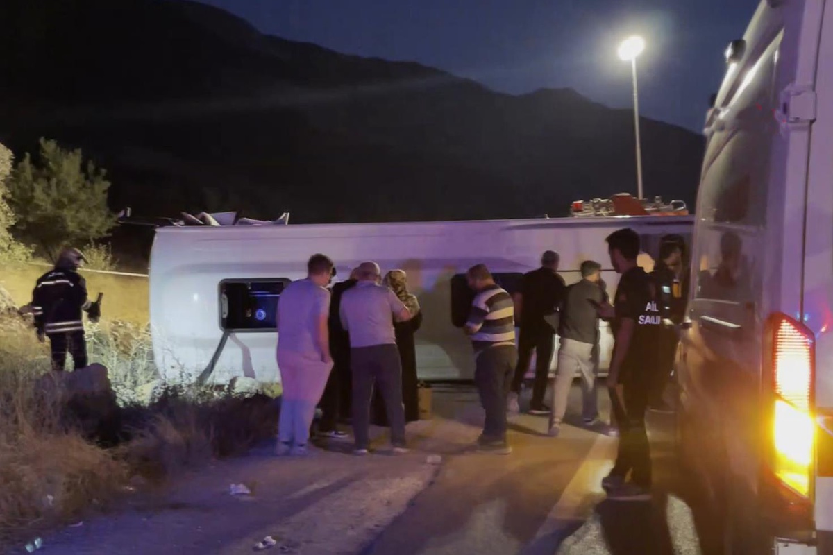 Gaziantep’te servis midibüsü kazası: 5 kişi öldü