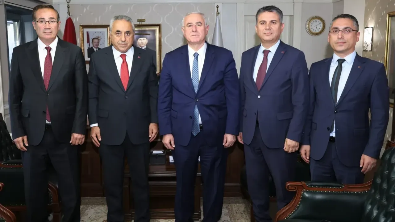 Türk Büro-Sen, Kamu Denetçiliği Kurumu’nu ziyaret etti