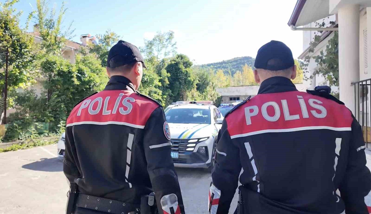 Cide’de NARVAS denetimi: 690 kişinin kimliği sorgulandı