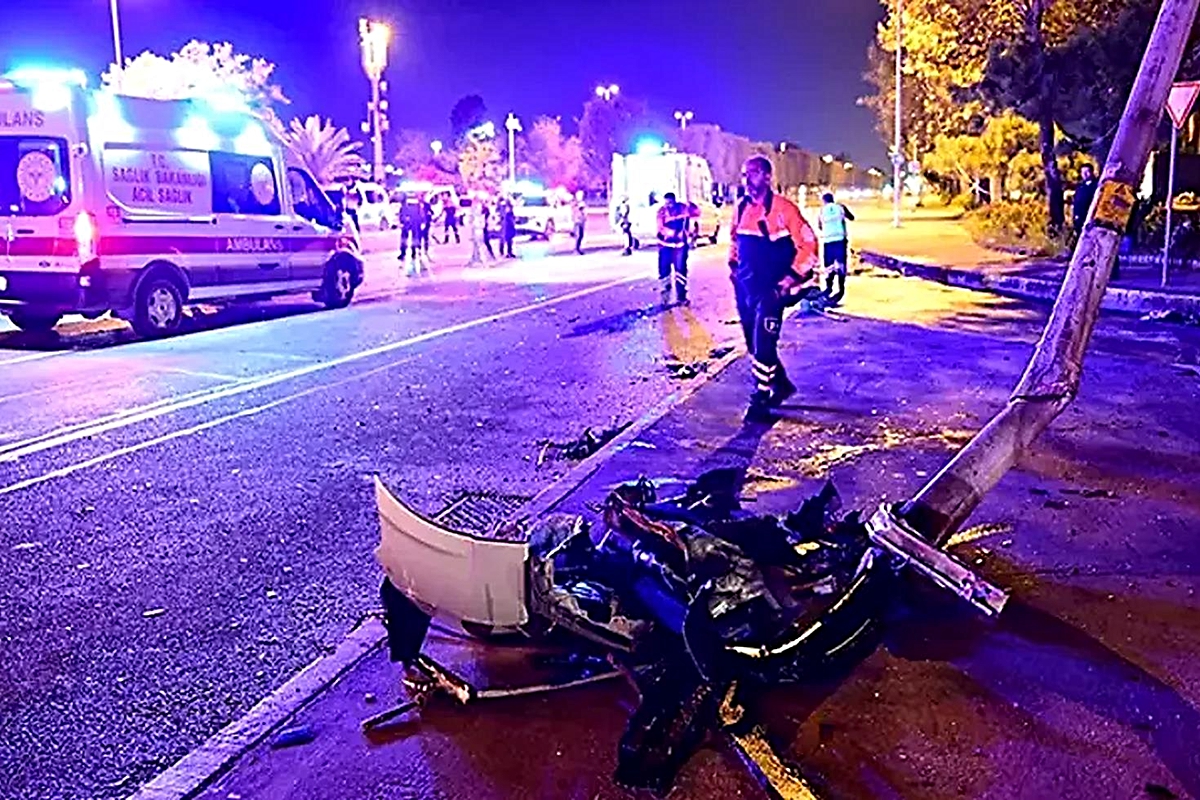 Maltepe trafik kazası: 2’si ağır 9 kişi yaralandı