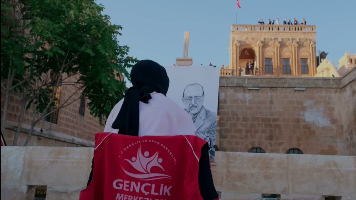 Neşet Ertaş, Midyat’ta portresi ve türküleriyle anıldı