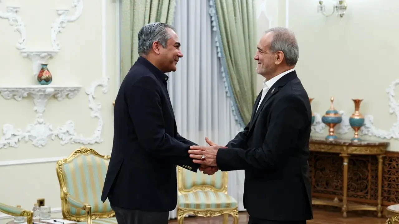 Pezeşkiyan: İran ve Pakistan bölgeye güvenebilir