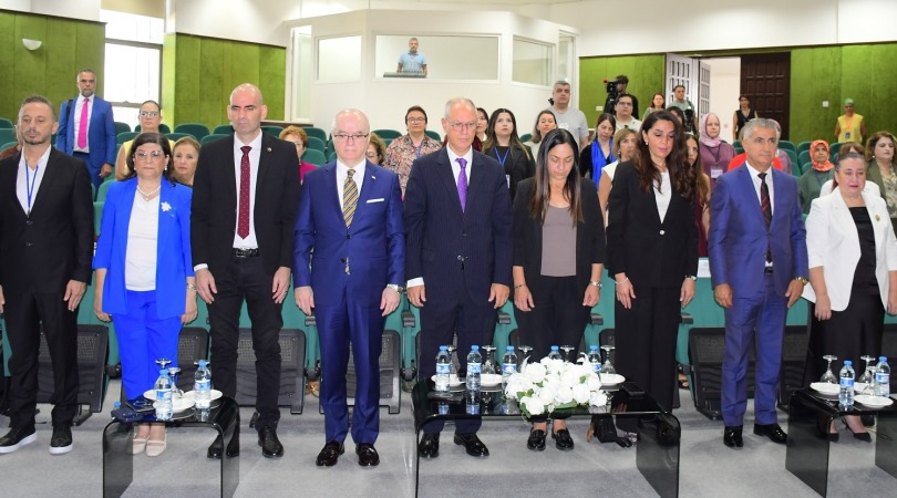 DAÜ’de Kadın ve Ailenin Güçlenmesi Sempozyumu başladı