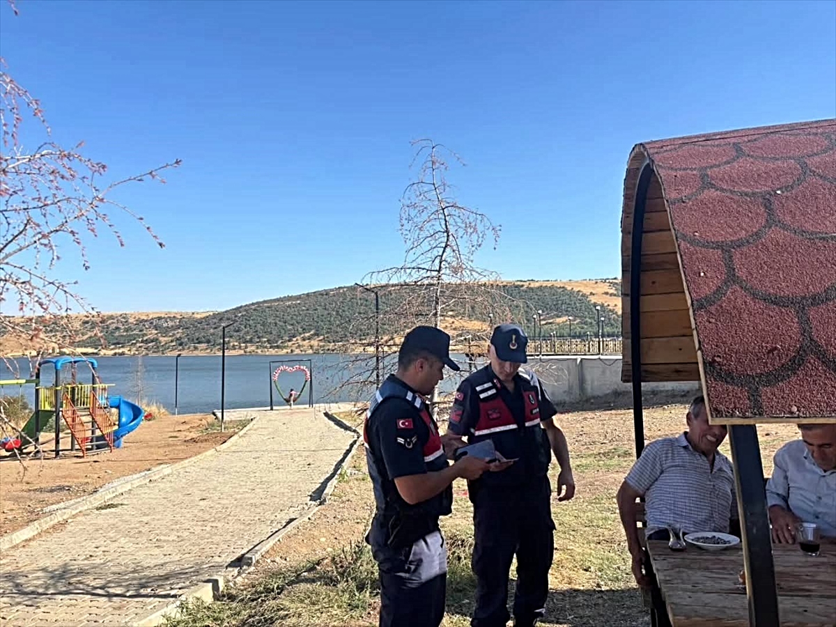 Sandıklı jandarma denetiminde 320 kişi sorgulandı